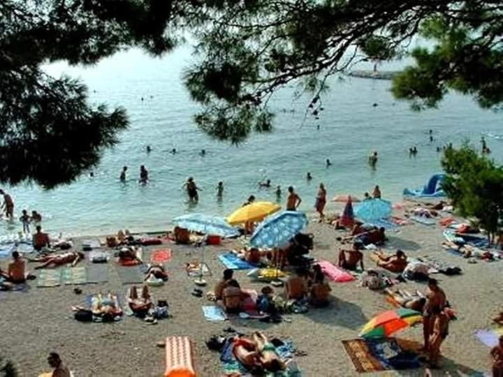 Apartman Lori Novi Vinodolski Exteriör bild