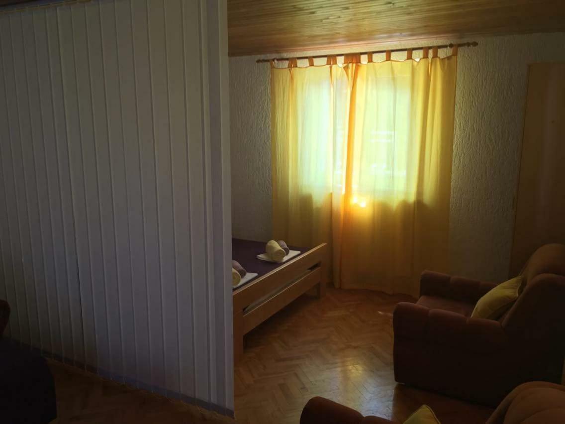 Apartman Lori Novi Vinodolski Exteriör bild